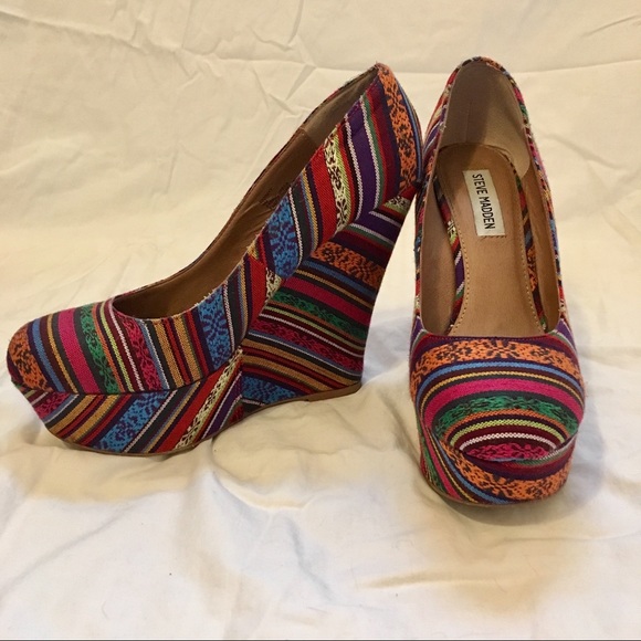 Steve Madden tribal wedge platform - Picture 4 of 6